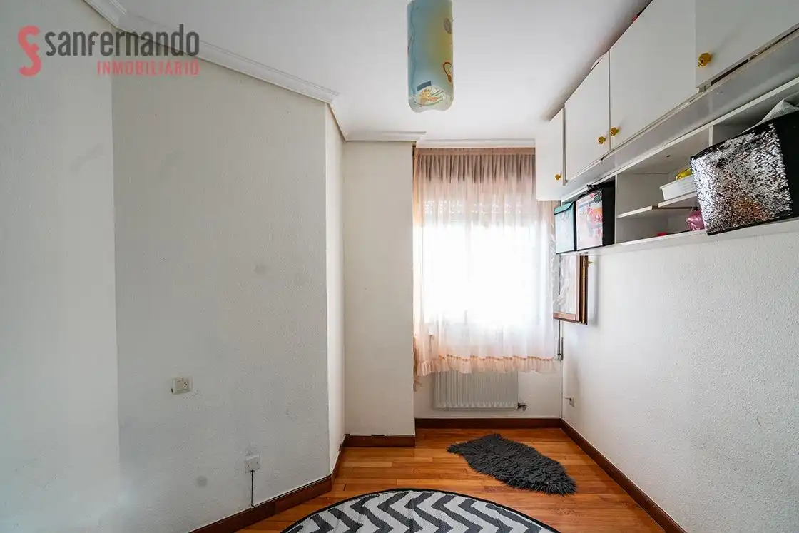 Habitación de Piso en venta en Cartes con Calefacción