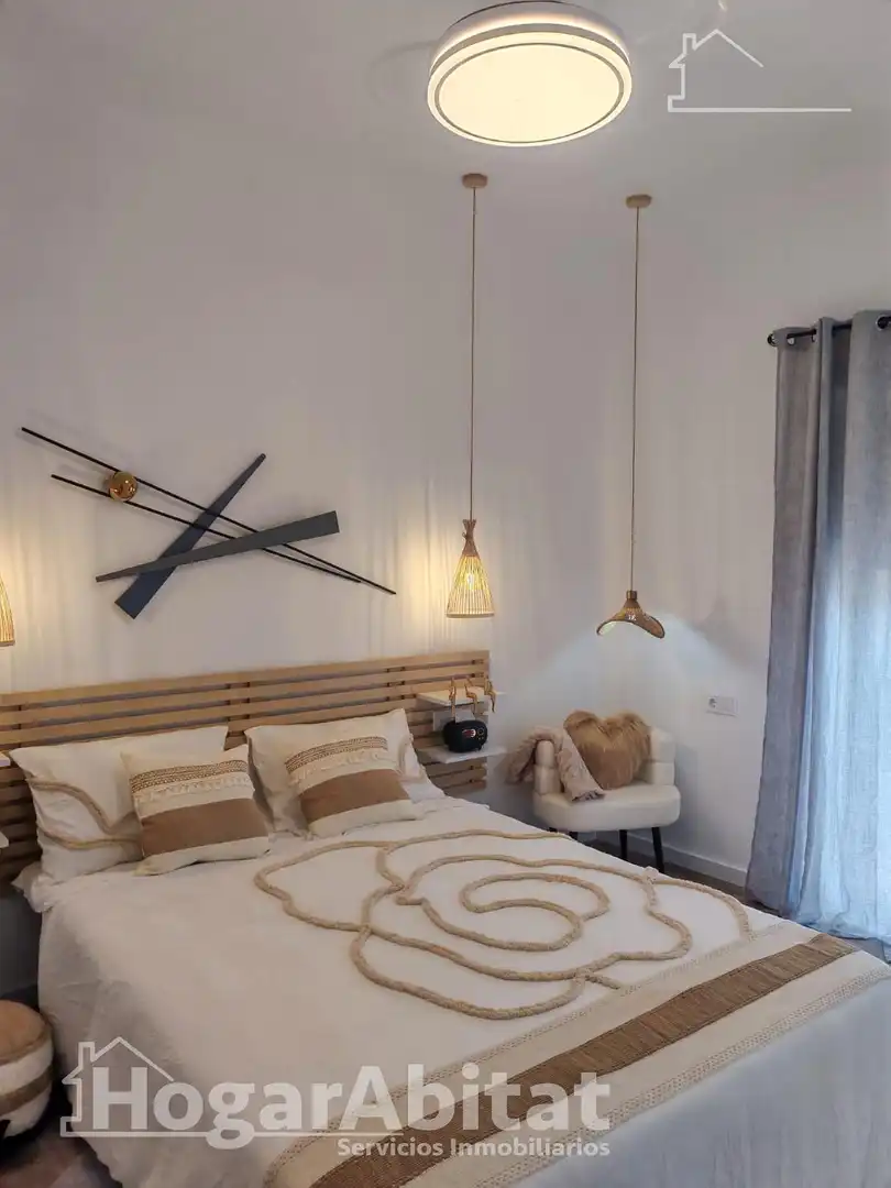 Bedroom of Attic for sale in Picassent  with Parquet flooring, Terrace and Furnished