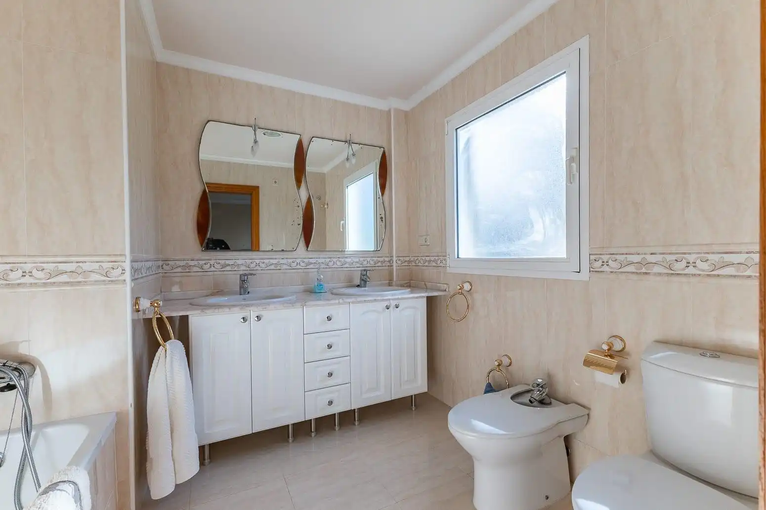 Baño de Casa o chalet en venta en Chiva con Aire acondicionado, Terraza y Piscina