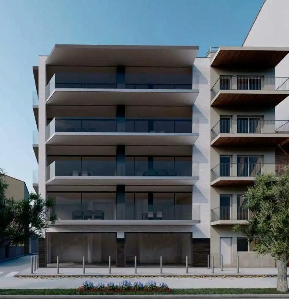 Flat with lift for sale in Passeig de Josep Mundet 87, imagen 2