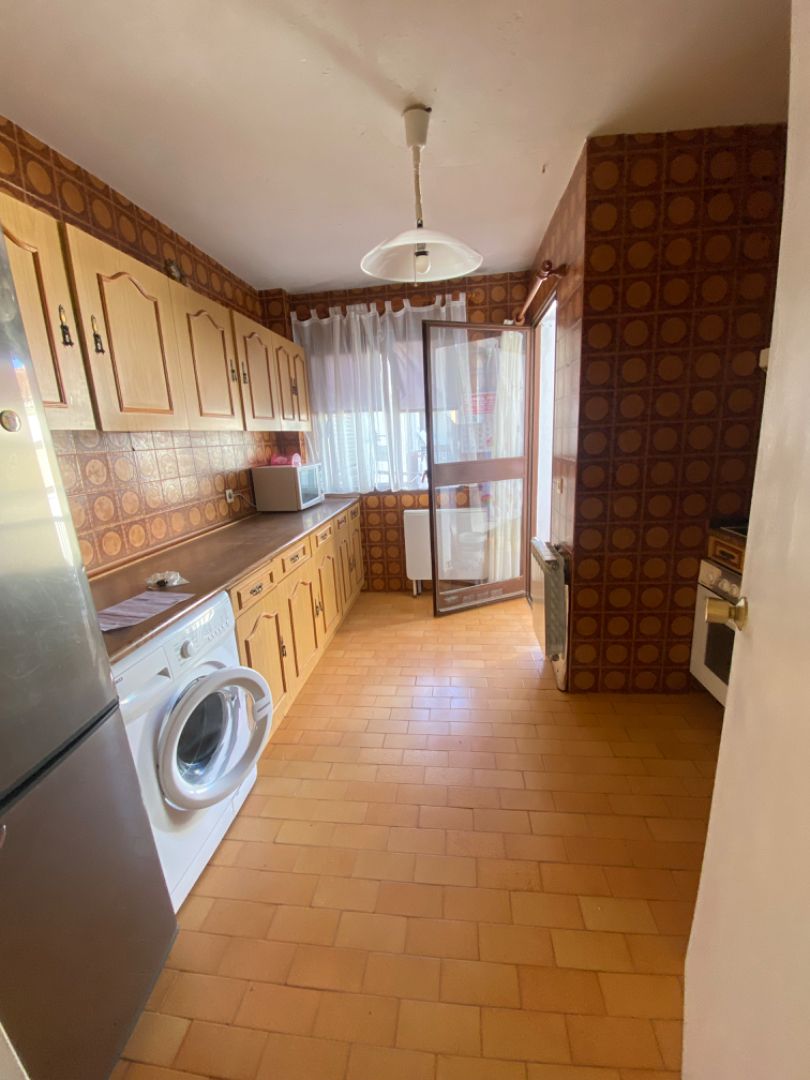 Cuina de Pis en venda en Brihuega amb Calefacció, Terrassa i Moblat