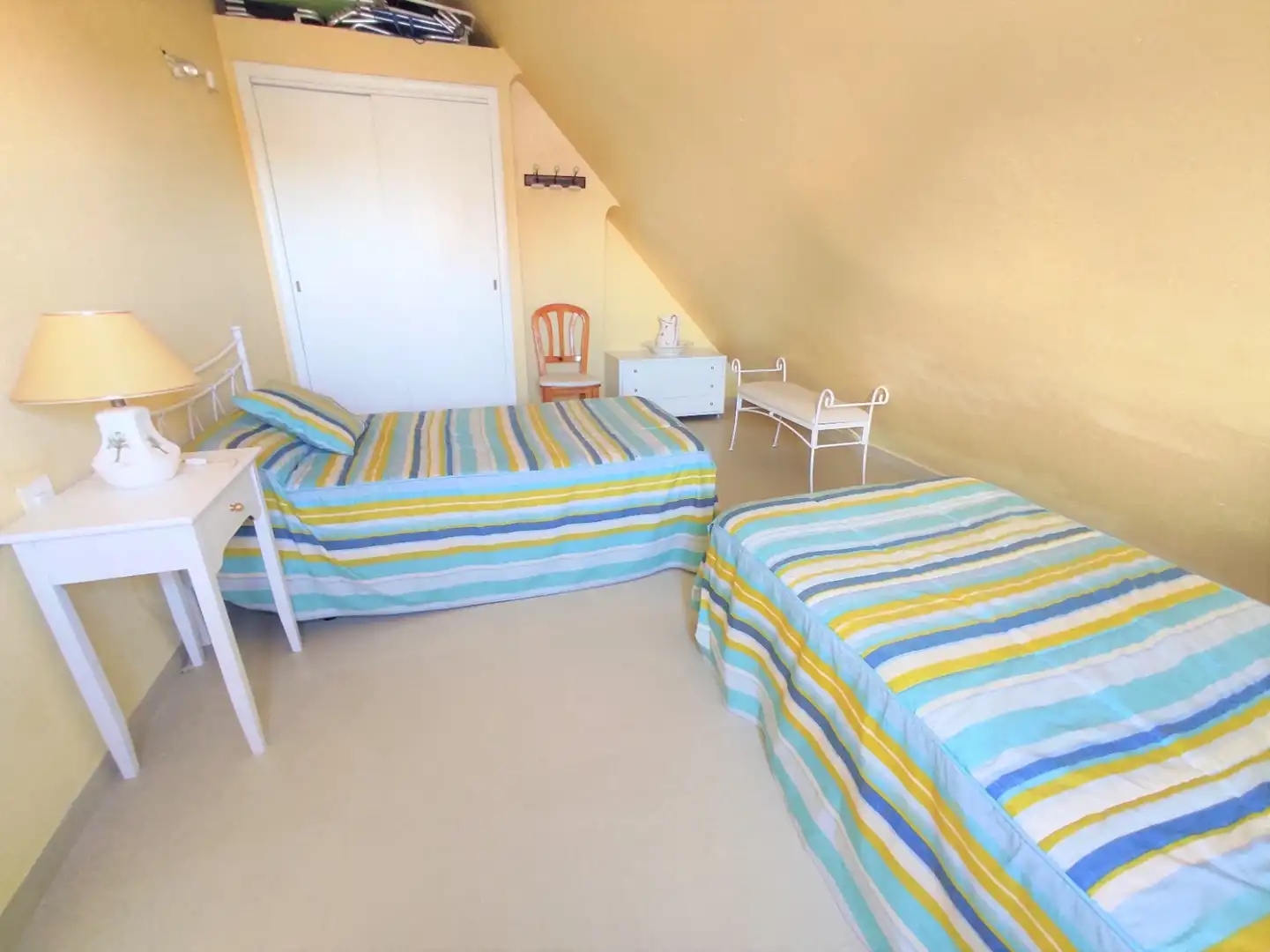 Habitación de Ático de alquiler en Sagunto / Sagunt con Terraza y Amueblado