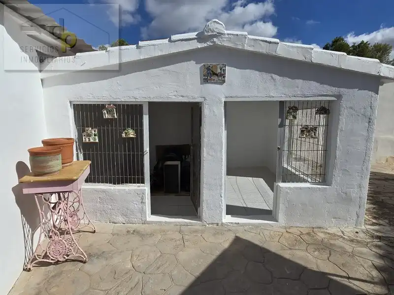 Vista exterior de Casa o xalet en venda en Elche / Elx amb Aire condicionat, Jardí privat i Terrassa