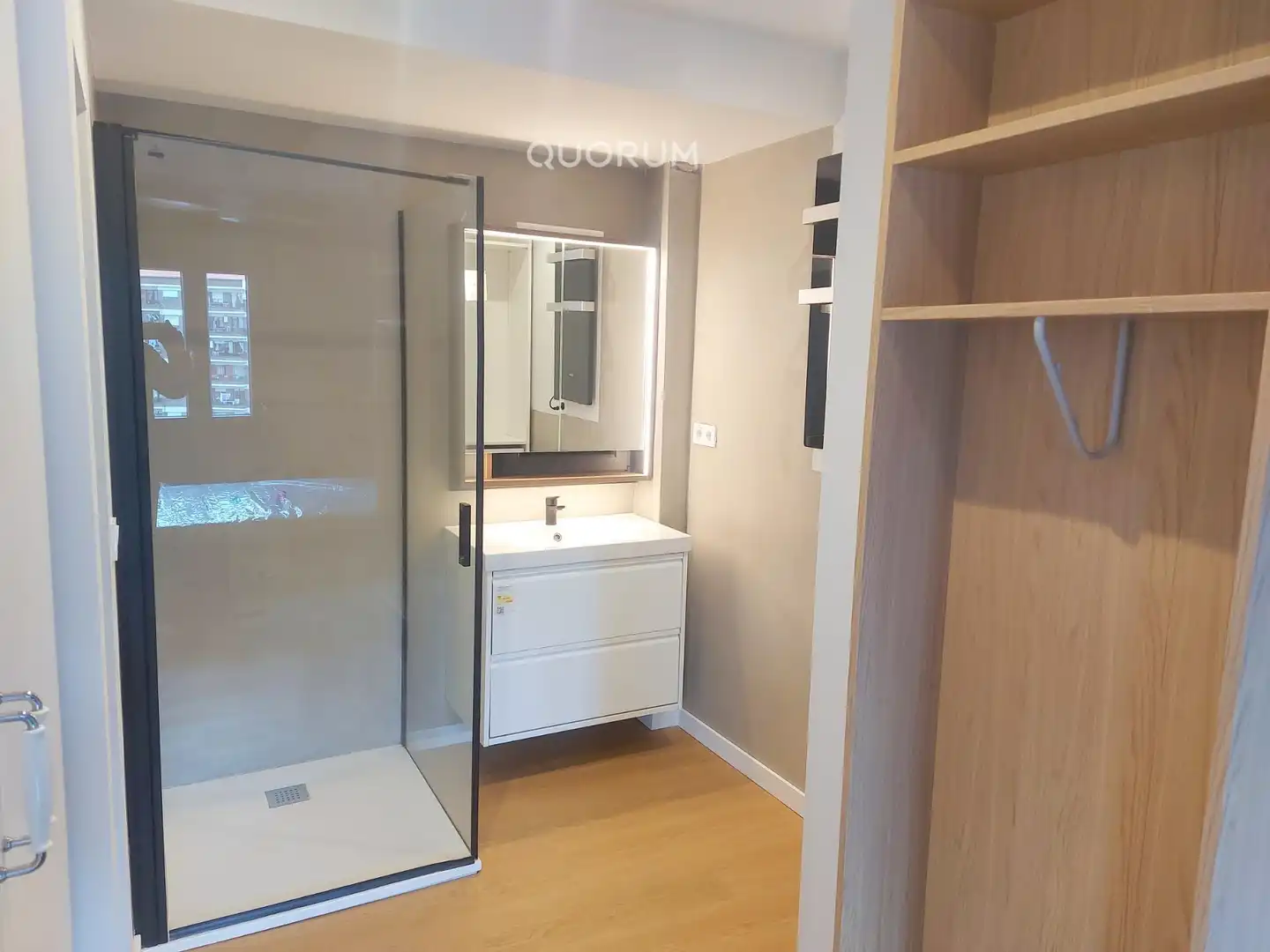 Baño de Piso en venta en Bilbao  con Calefacción, Amueblado y Balcón