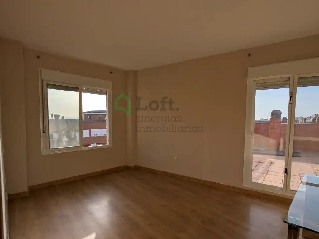 Bedroom of Attic for rent in Badajoz  with Air Conditioner