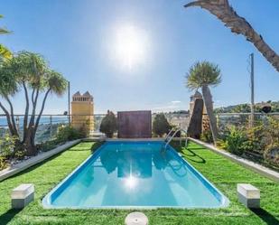 Piscina de Dúplex en venda en Marbella amb Aire condicionat, Terrassa i Traster