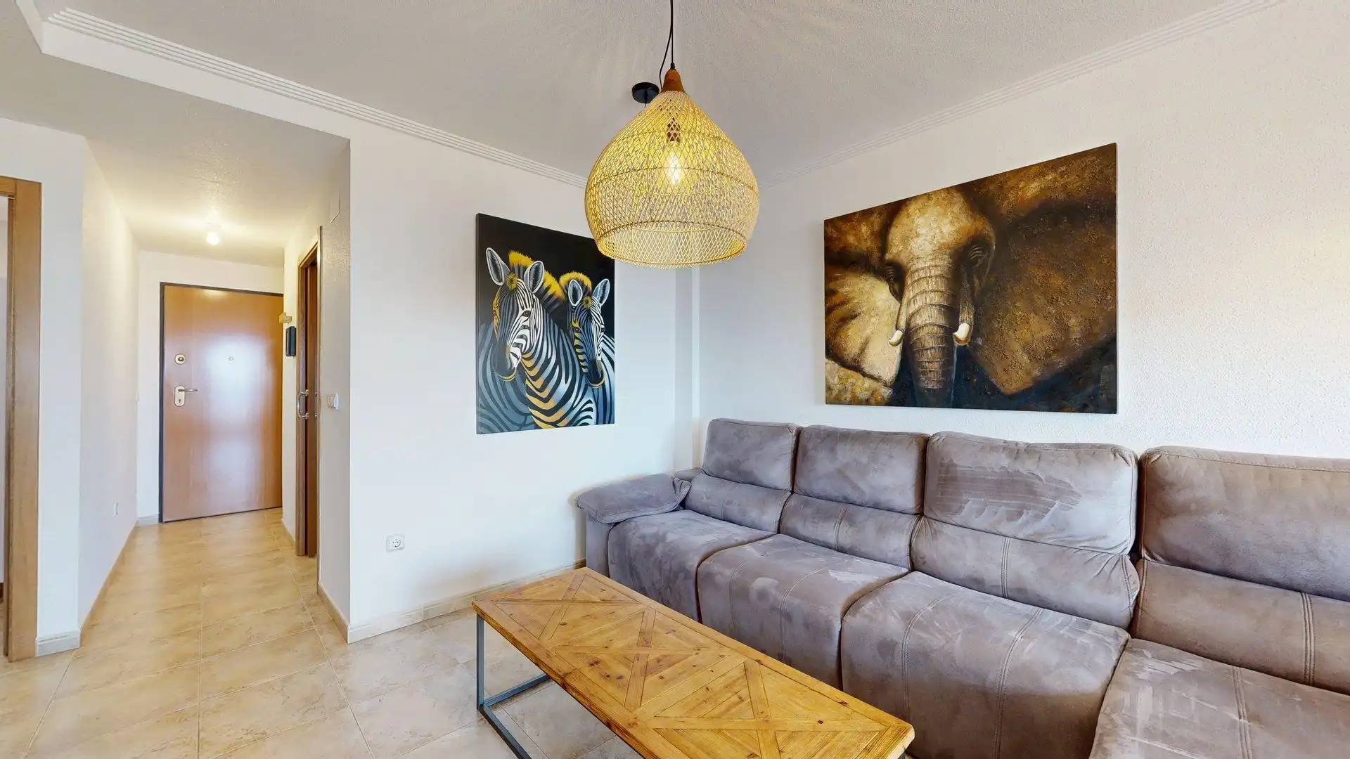 Sala de estar de Apartamento de alquiler en Elche / Elx con Aire acondicionado, Calefacción y Jardín privado