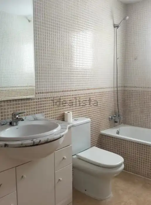Badezimmer von Wohnung zur Miete in Massamagrell mit Klimaanlage, Möbliert und Ofen