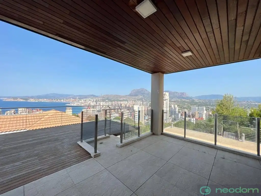 Casa amb piscina en venda a Avenida Tokio, imagen 3