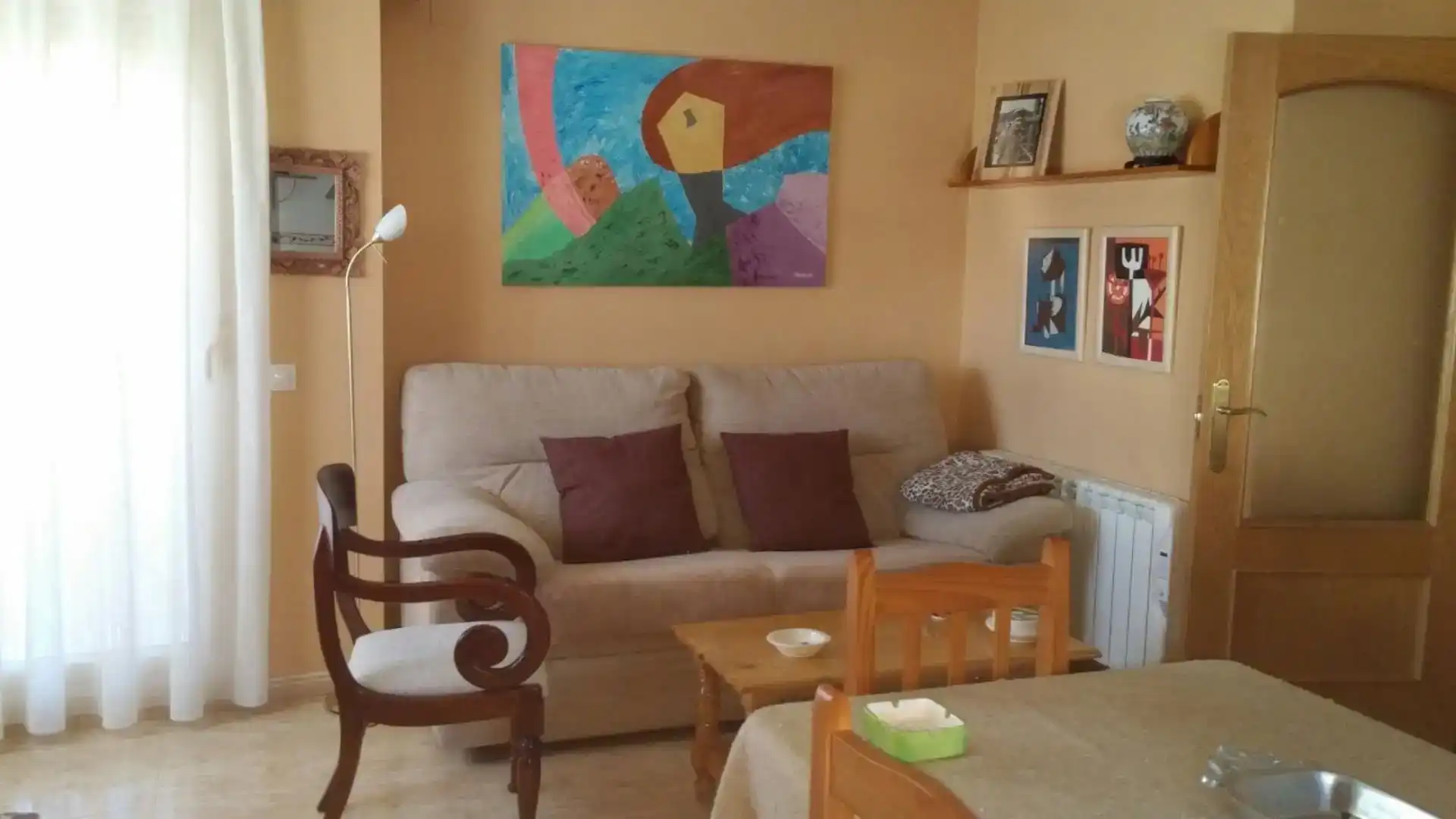 Sala d'estar de Dúplex en venda en Salvacañete amb Moblat, Forn i Rentadora