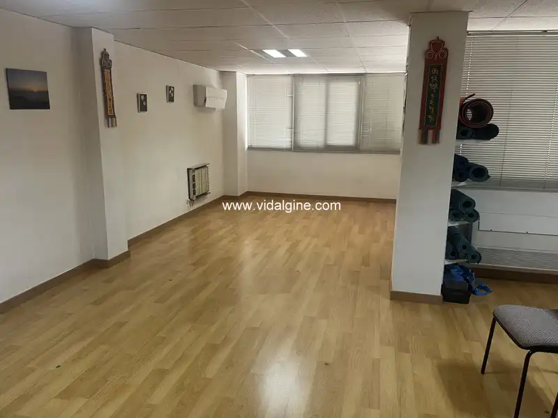 Local comercial en venda a Carrer del Sant Crist, imagen 2