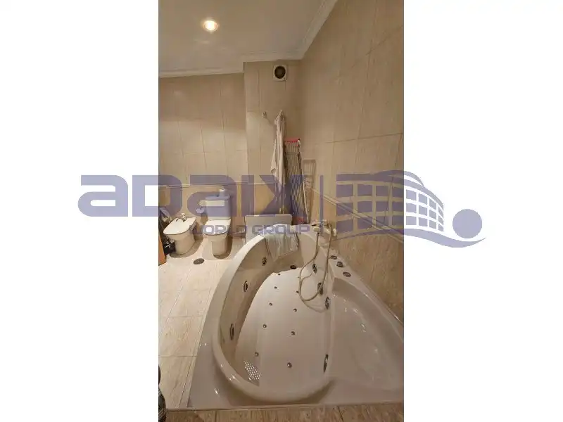 Bathroom of Flat for rent in Puertollano  with Air Conditioner, Parquet flooring and Terrace