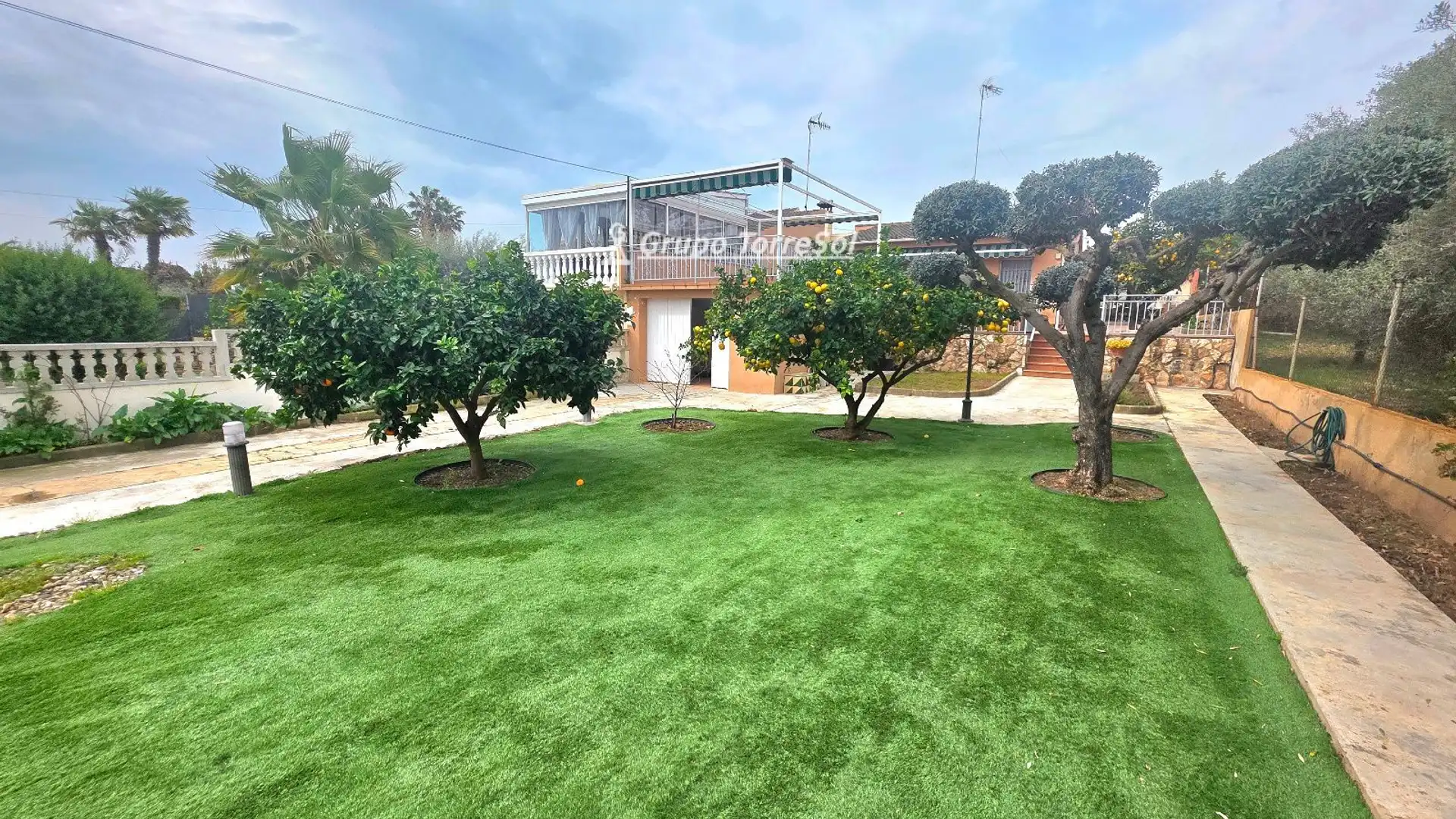 Garten von Einfamilien-Reihenhaus zum Verkauf in Altafulla mit Klimaanlage, Heizung und Privatgarten