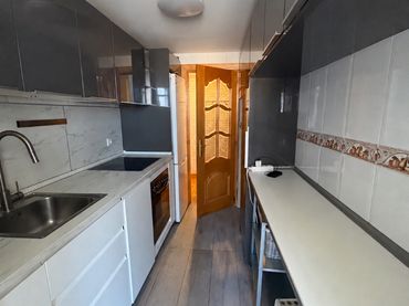 Piso con balcón en venta en Calle de los Urquiza