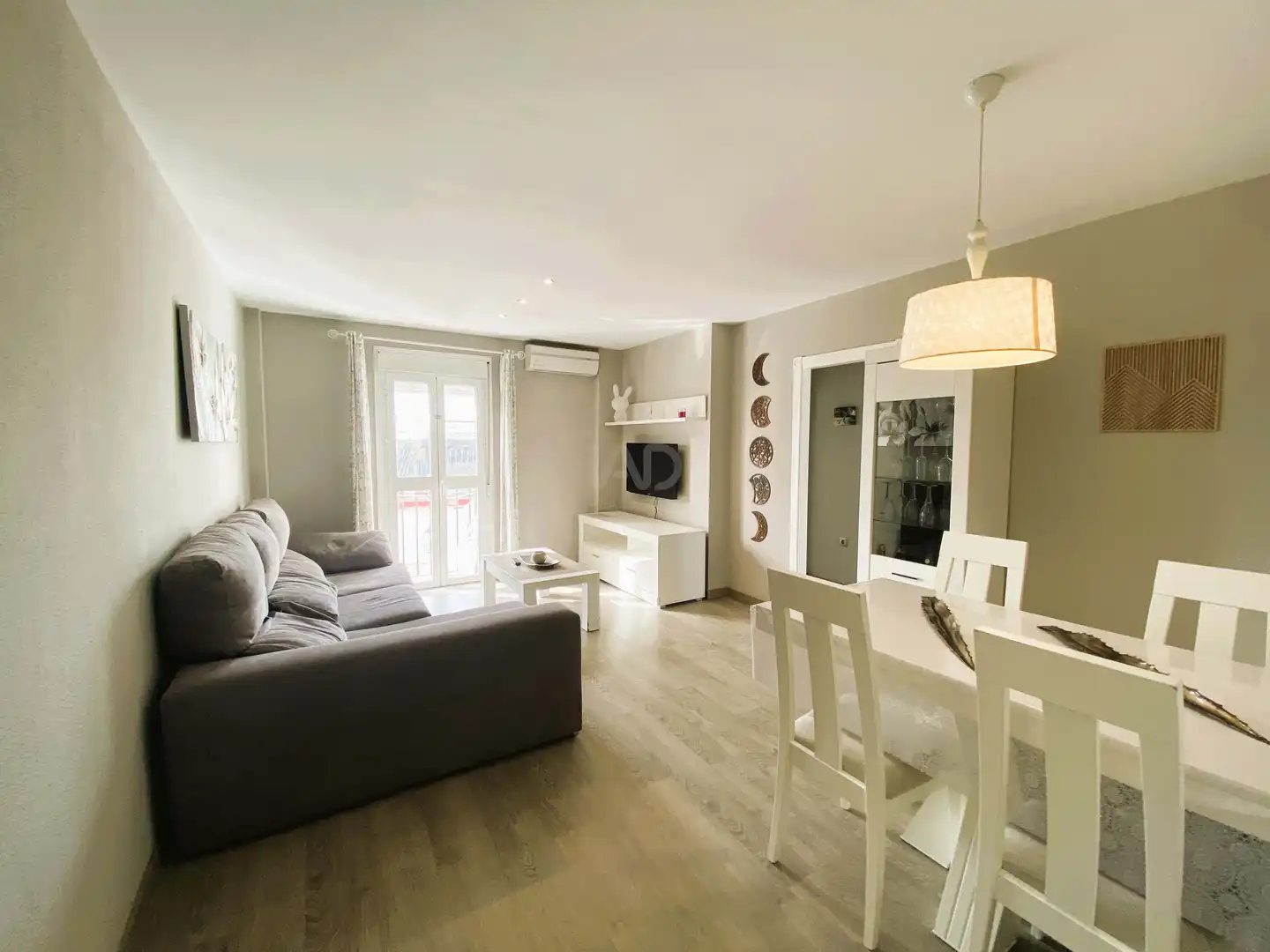 Living room of Flat for sale in Chiclana de la Frontera  with Air Conditioner and Heating