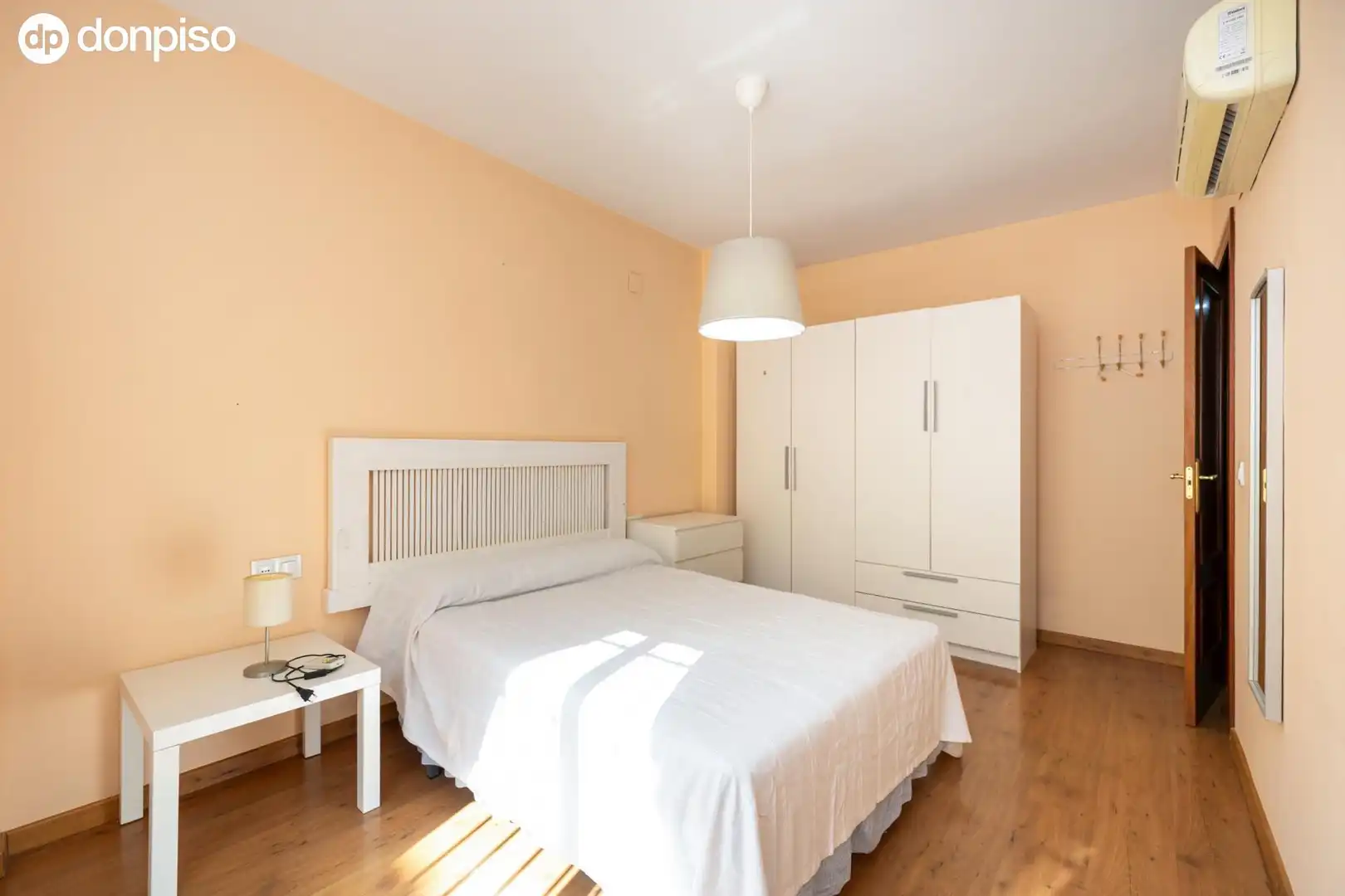Habitación de Apartamento en venta en Villa de Otura con Aire acondicionado, Terraza y Balcón