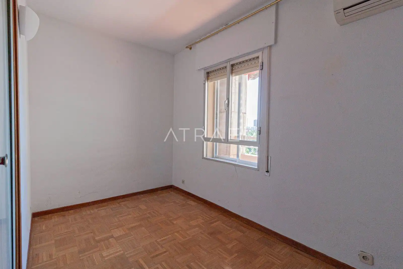 Habitación de Piso en venta en Madrid con Aire acondicionado, Calefacción y Terraza