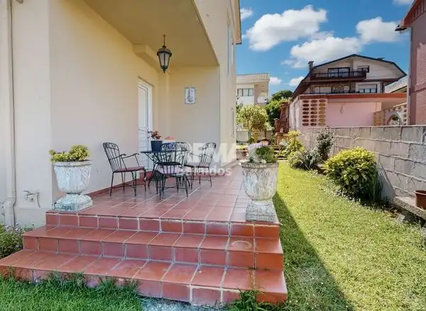 Terrassa de Casa o xalet en venda en Nigrán amb Calefacció, Jardí privat i Parquet