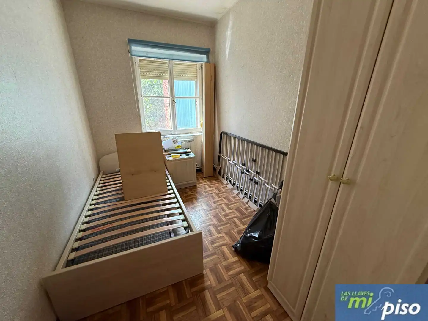 Dormitori de Pis en venda en Valladolid amb Calefacció, Parquet i Terrassa