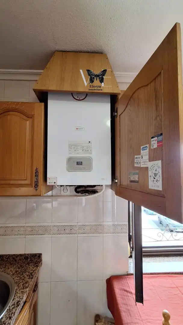 Kitchen of Flat for sale in Oviedo   with Heating, Storage room and Furnished