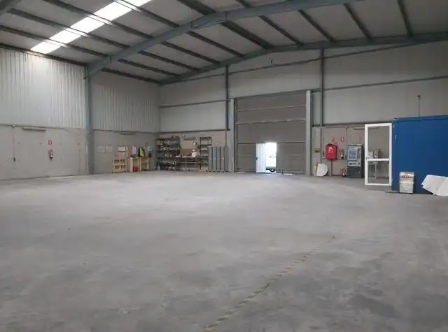 Nau industrial en venda a Villalonquéjar, imagen 3
