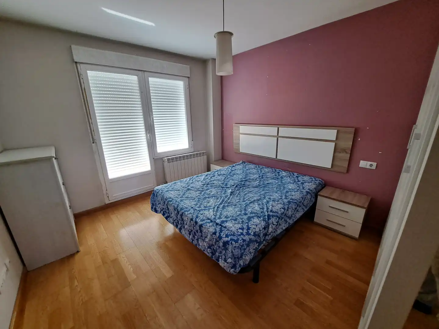 Dormitori de Apartament de lloguer en San Andrés del Rabanedo amb Calefacció, Parquet i Terrassa