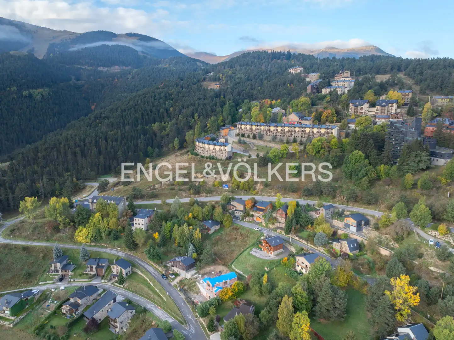 Exterior view of Houses for sale in Alp  with Heating, Private garden and Parquet flooring