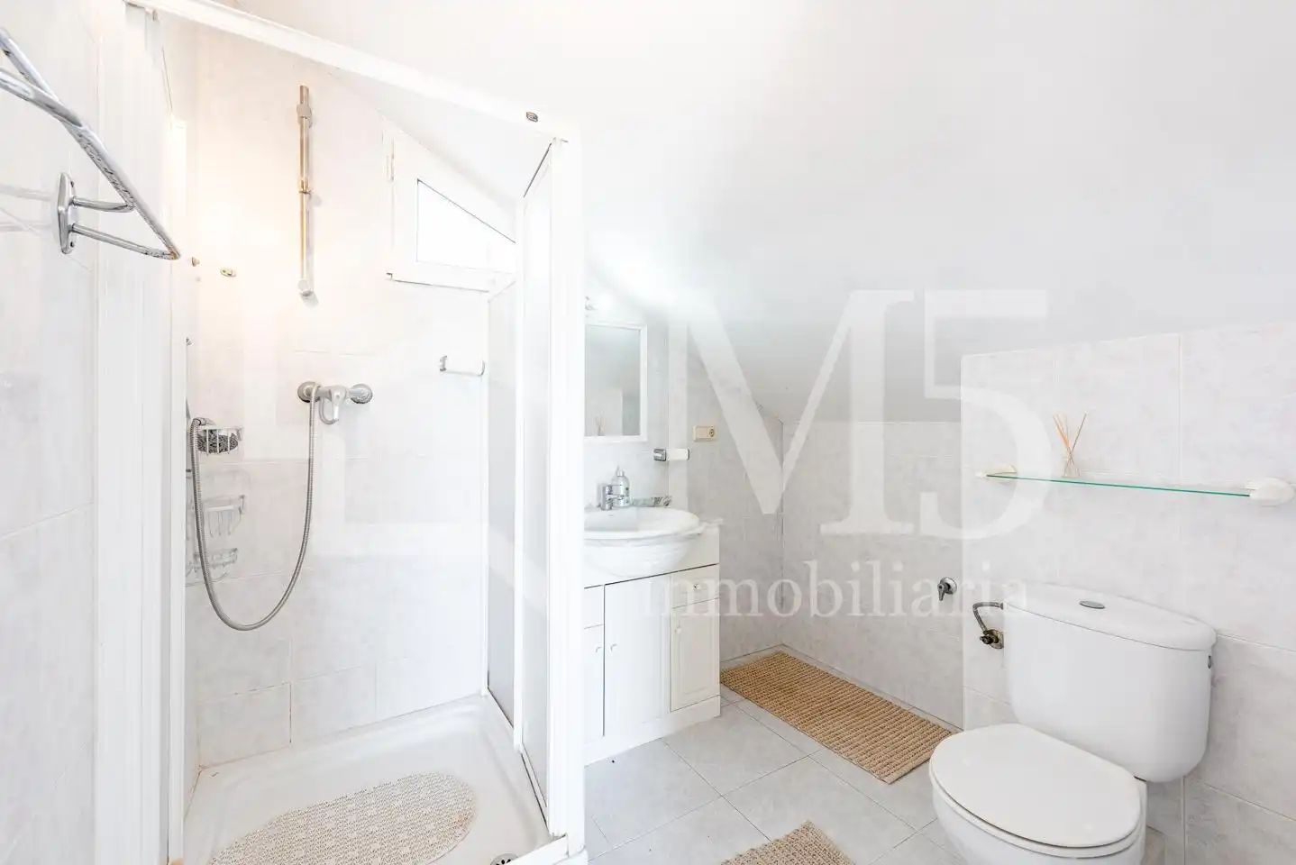 Baño de Casa o chalet en venta en Vélez-Málaga con Jardín privado, Terraza y Piscina
