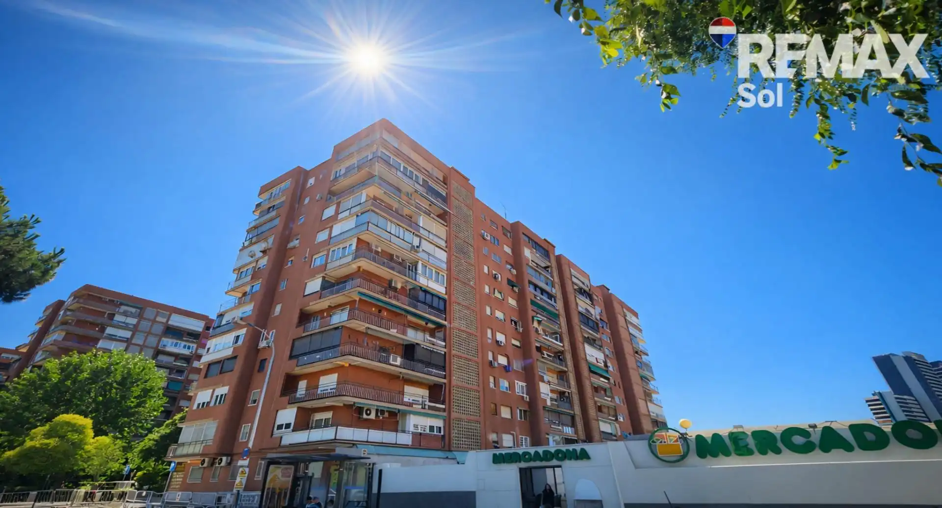 Vista exterior de Piso en venta en Madrid con Terraza y Trastero