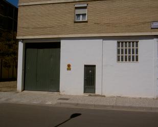 Exterior view of Office to rent in  Zaragoza Capital  with Air Conditioner