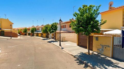 Foto 2 de Casa adosada en venda a Pablo Iglesias, Nueva Alcalá, Alcalá de Guadaira