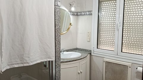 Foto 2 de Piso de alquiler en Calle Ildefonso Sánchez del Río, La Pola Siero, Siero