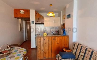 Küche von Wohnung zum verkauf in Empuriabrava mit Terrasse