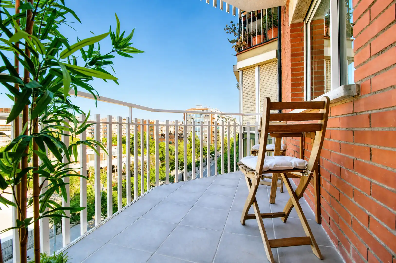 Terrasse von Wohnung zum Verkauf in Barcelona mit Parkett, Ofen und Balkon