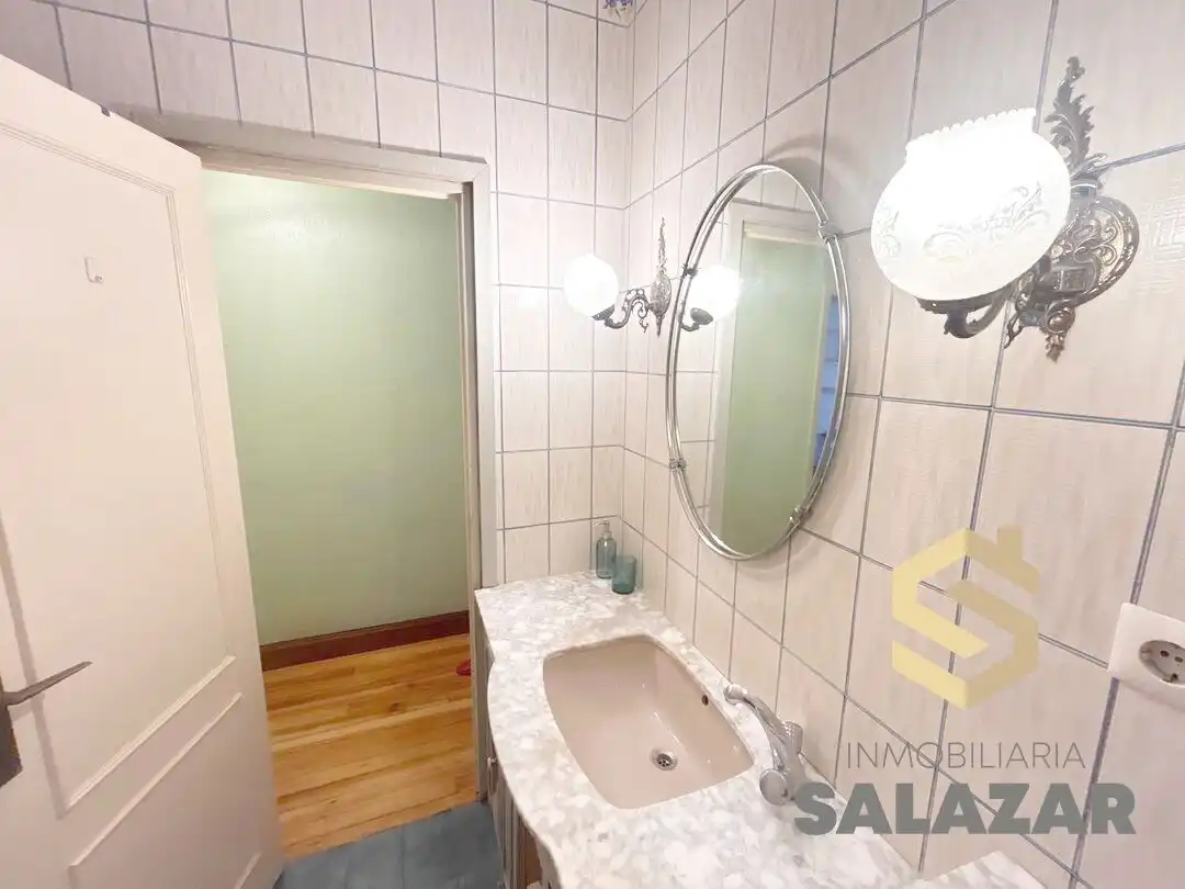 Badezimmer von Wohnung zur Miete in Bilbao  mit Heizung