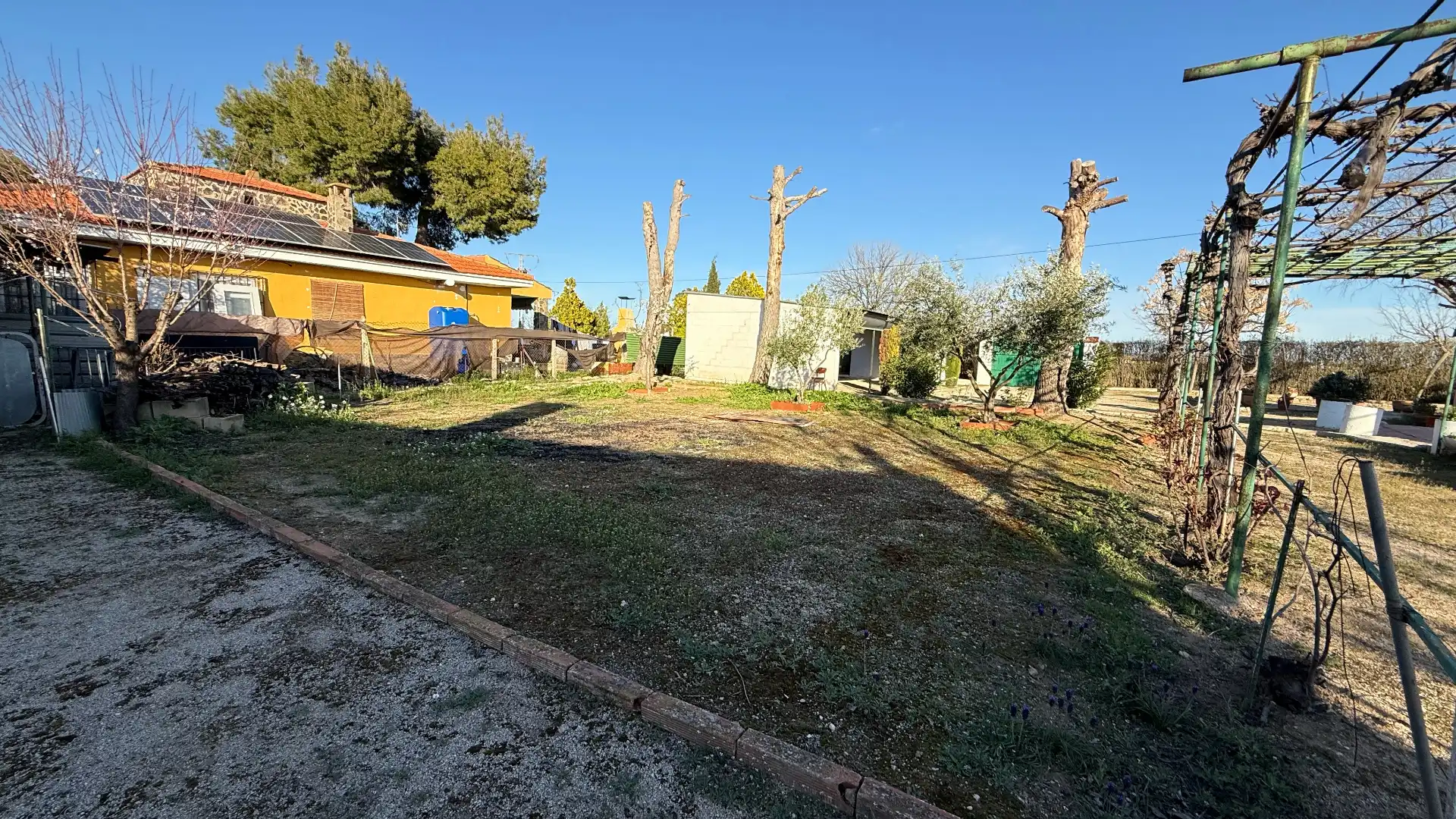 Casa o xalet en venda en Barrax amb Calefacció, Piscina i Moblat