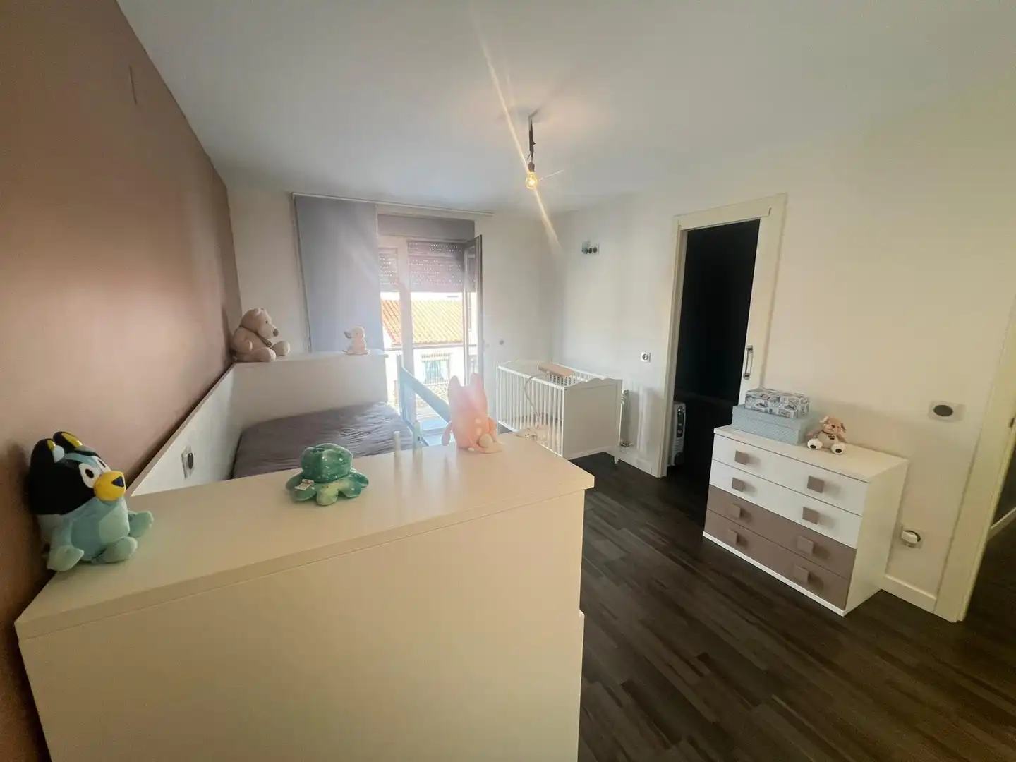 Habitación de Casa adosada en venta en Carrión de Calatrava con Aire acondicionado, Calefacción y Jardín privado