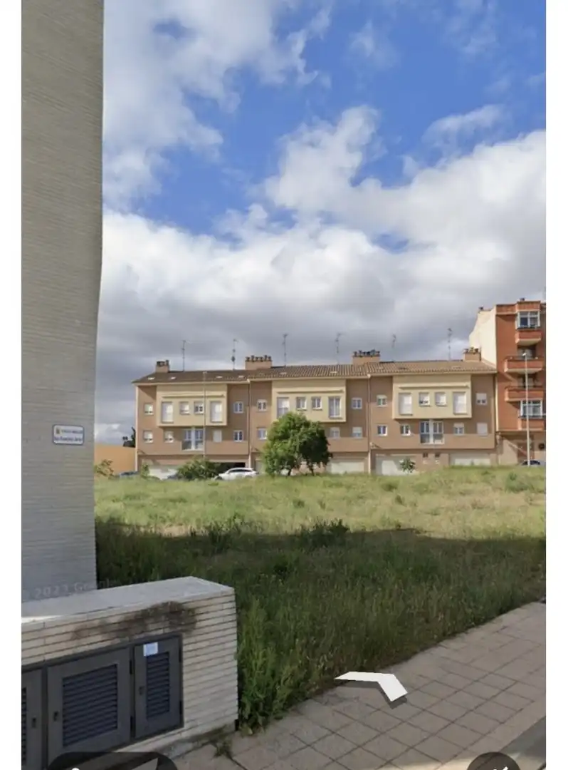 Vista exterior de Residencial en venda en Viana