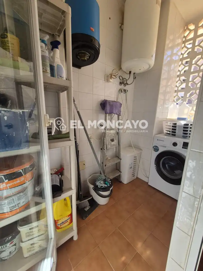 Kitchen of Ground floor for sale in Guardamar del Segura  with Private garden, Terrace and Furnished