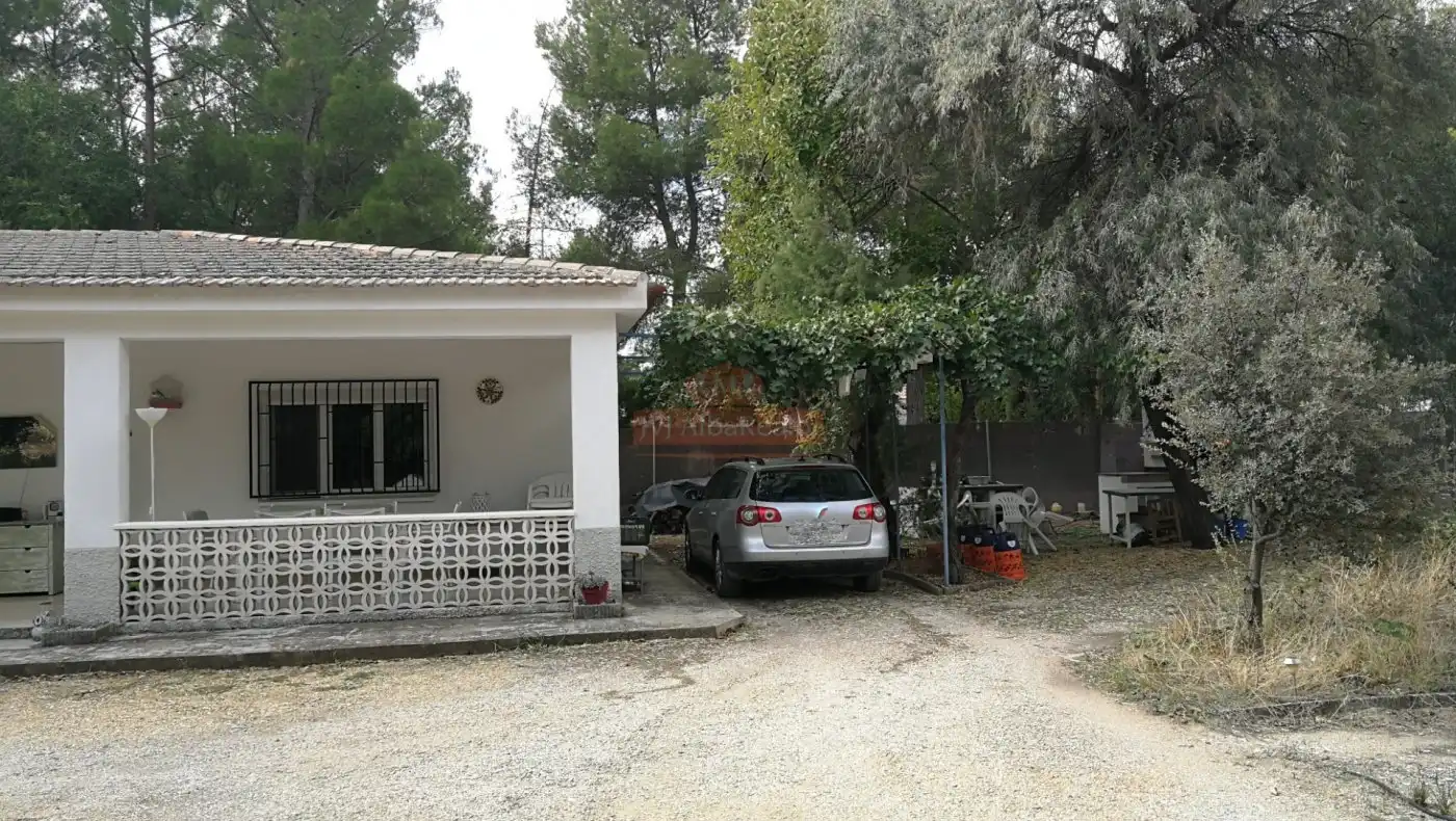 Außenansicht von Haus oder Chalet zum Verkauf in Albacete mit Abstellraum und Balkon