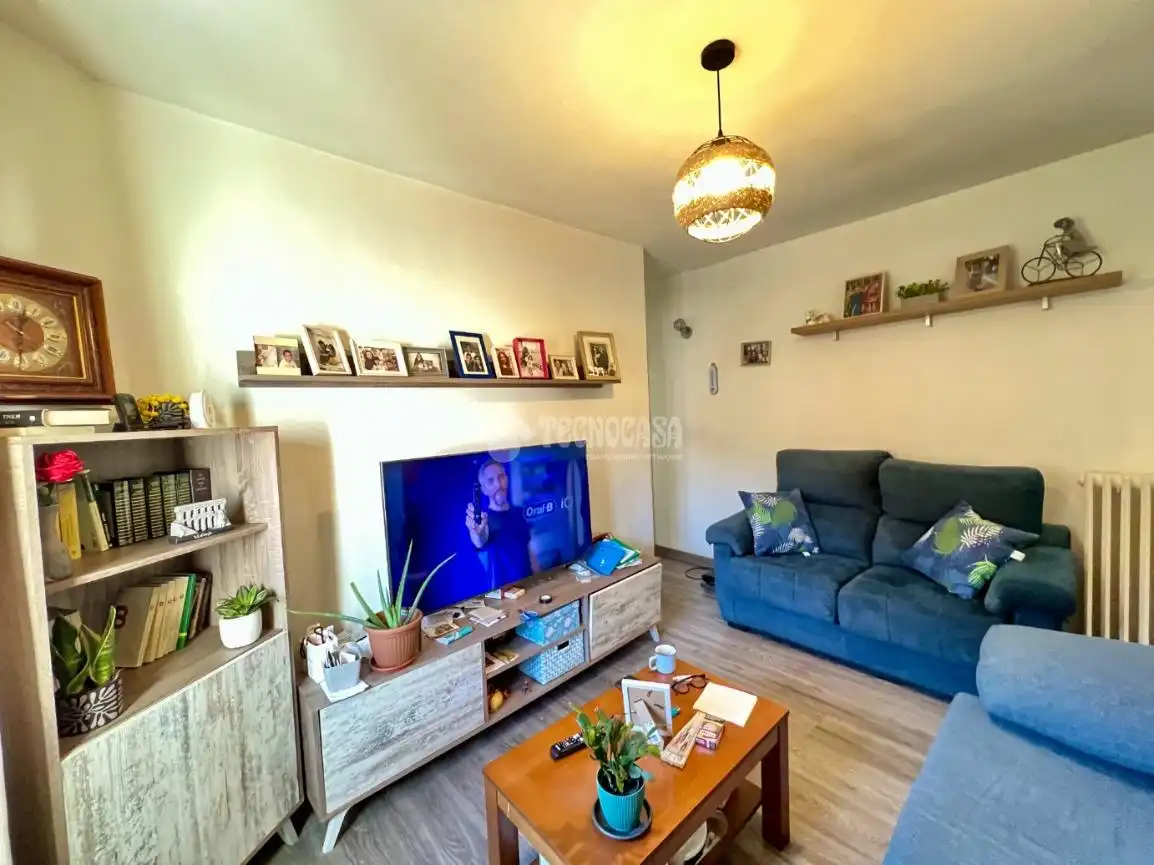 Living room of Flat for sale in Madrid  with Air Conditioner and Heating