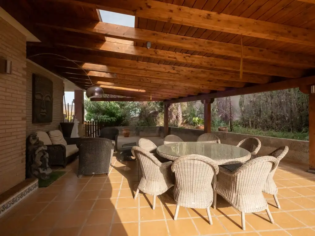 Terrace of Houses for sale in Chiva  with Air Conditioner, Heating and Furnished