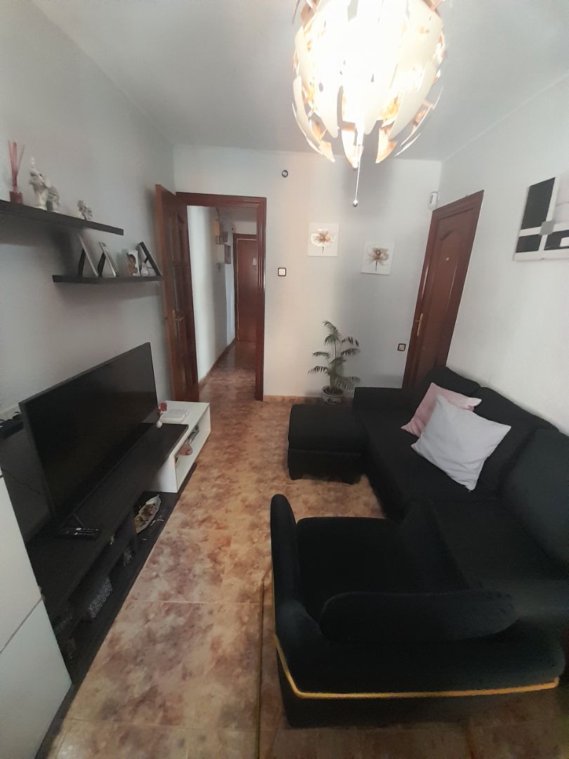Living room of Flat for sale in L'Hospitalet de Llobregat