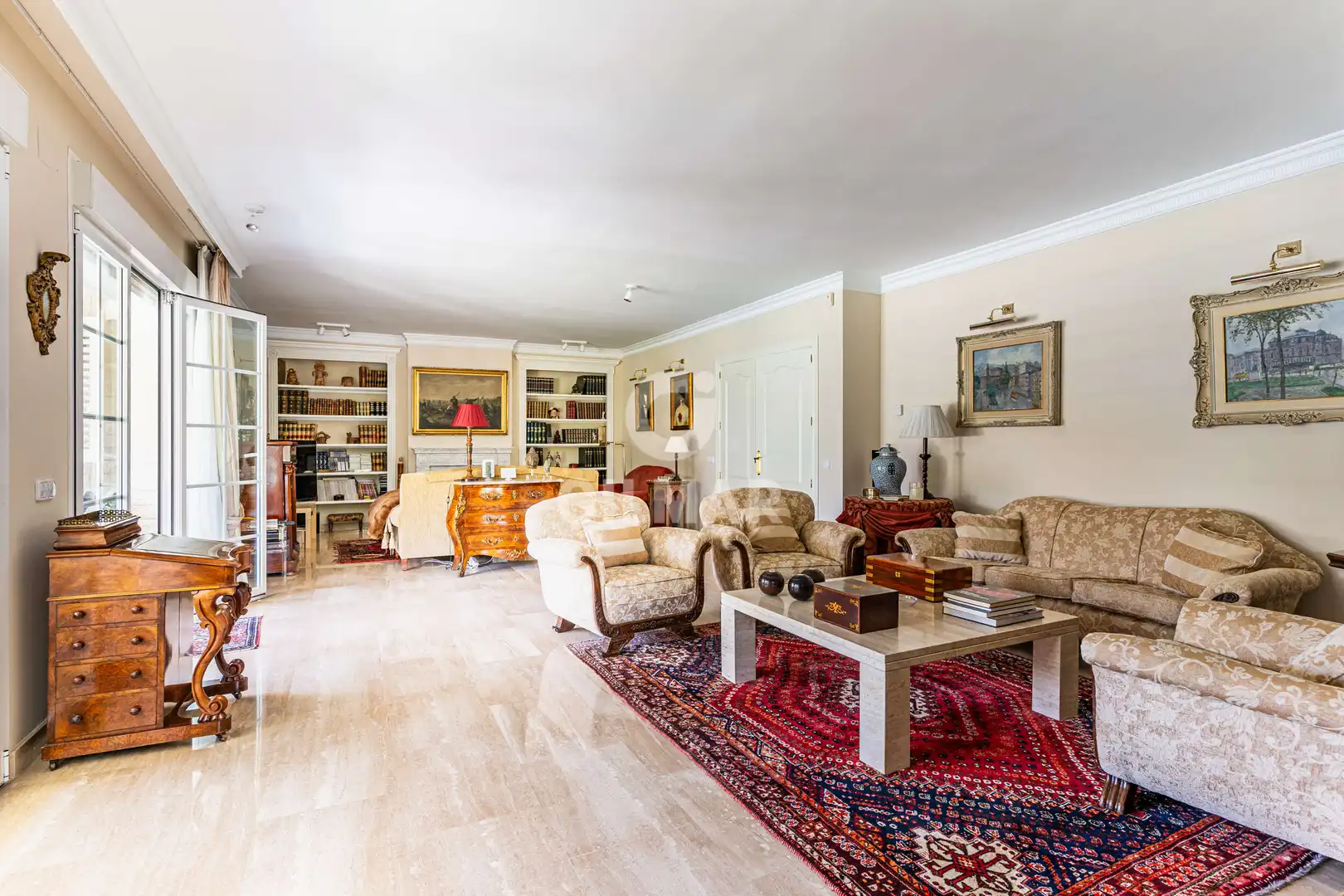 Sala de estar de Casa o chalet en venta en Boadilla del Monte con Calefacción, Jardín privado y Piscina