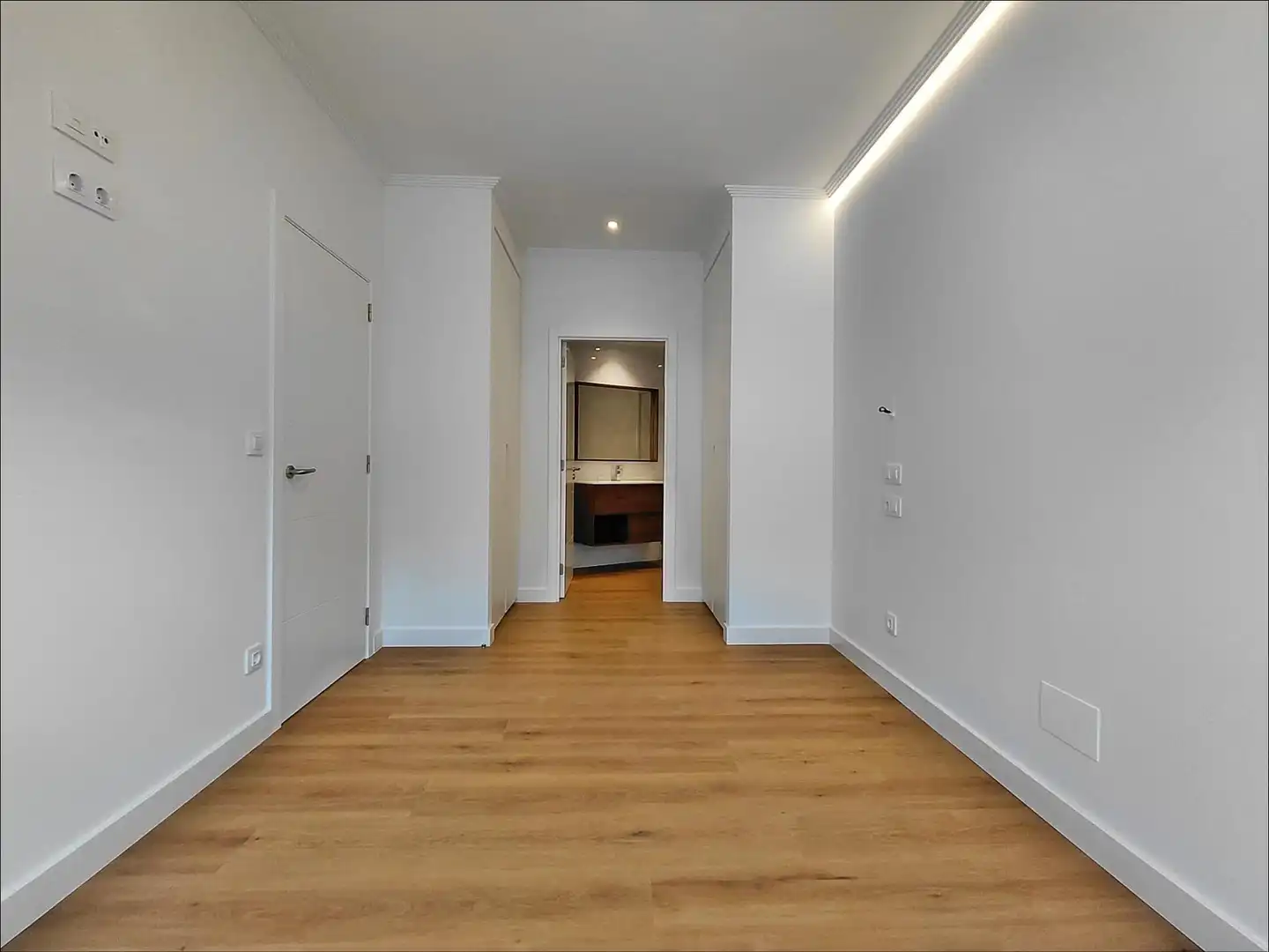 Erdgeschoss zum Verkauf in Sanxenxo mit Heizung, Terrasse und Möbliert