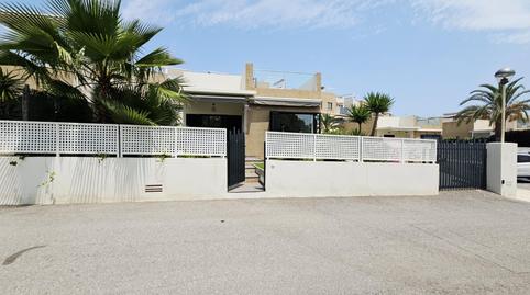 Foto 2 de Casa o chalet en venta en La Zenia, Alicante
