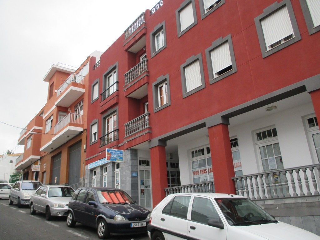 Vista exterior de Piso en venta en Icod de los Vinos