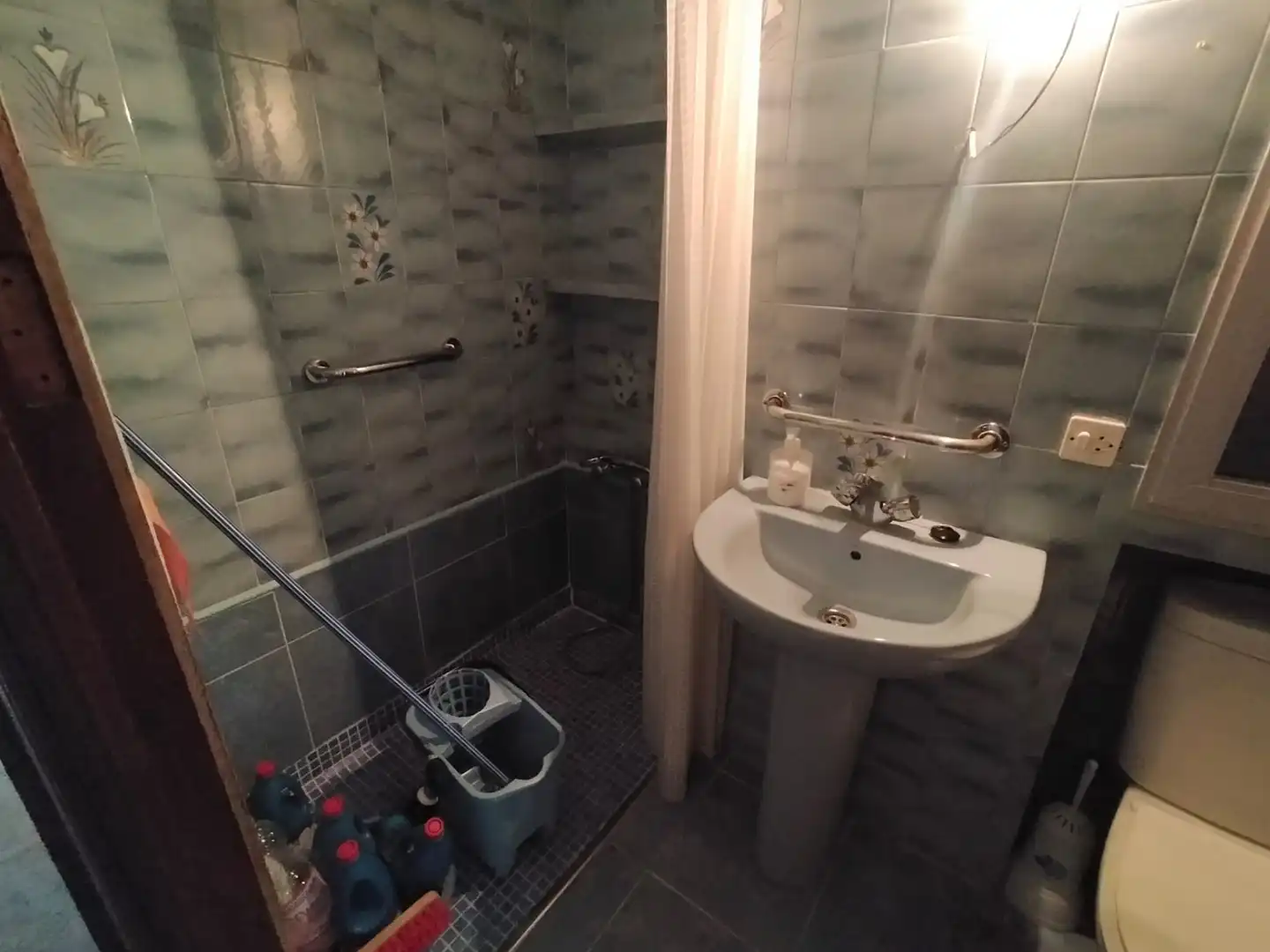 Bathroom of Flat for sale in Jerez de la Frontera  with Air Conditioner
