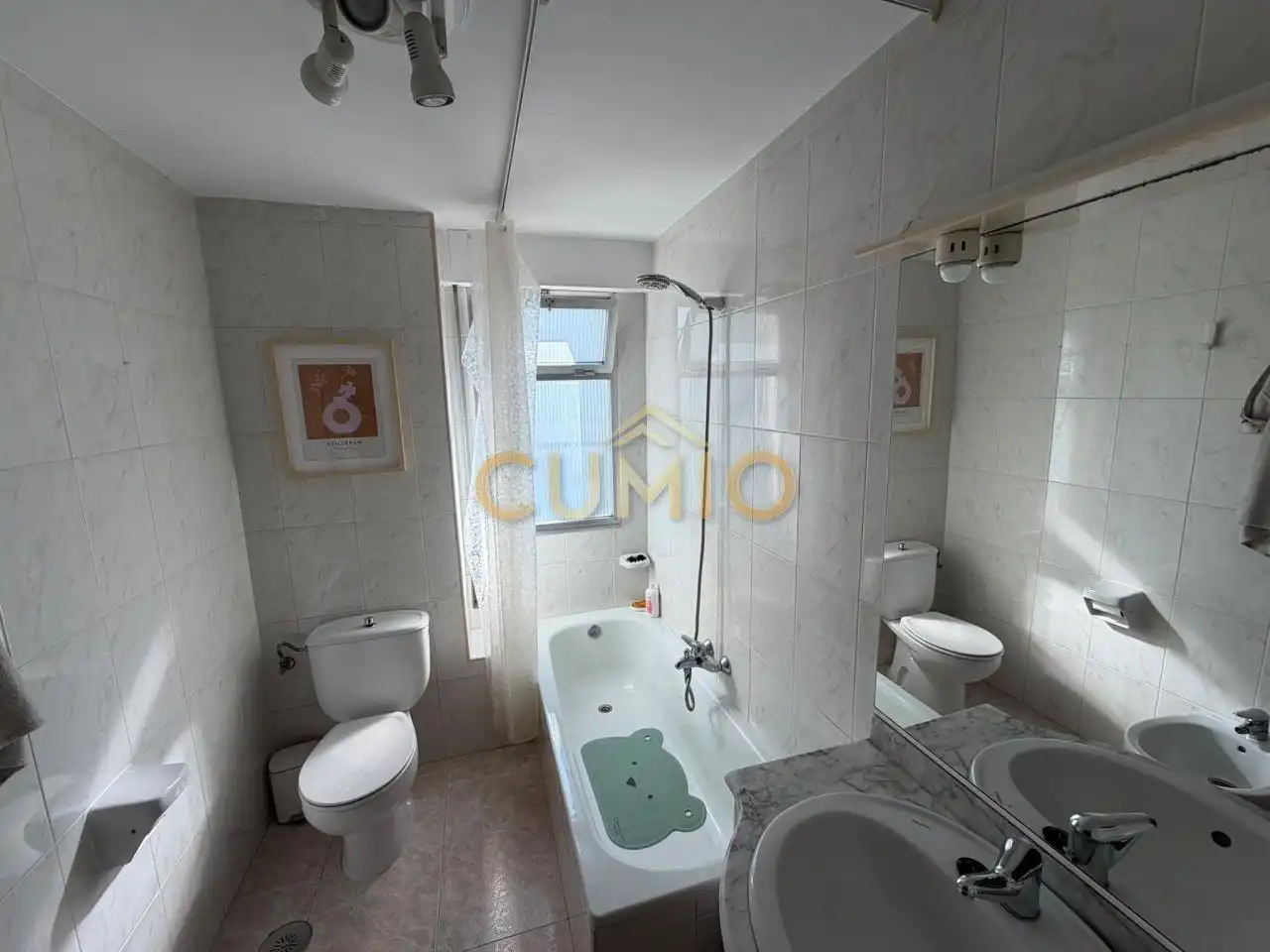 Baño de Piso en venta en Vigo  con Calefacción, Parquet y Terraza