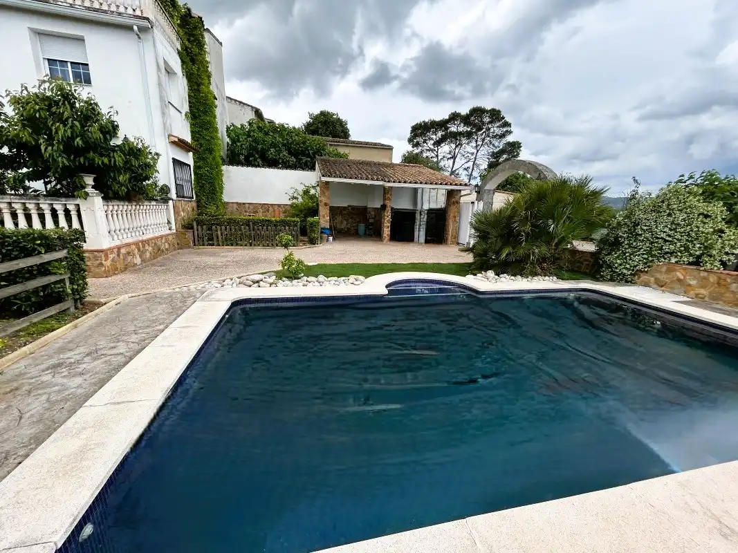 Piscina de Casa o xalet en venda en Sempere amb Aire condicionat, Jardí privat i Terrassa
